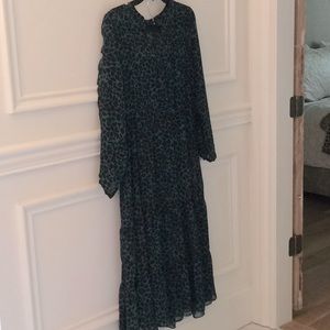 New Without Tag, Banana Republic Dress, Size LP